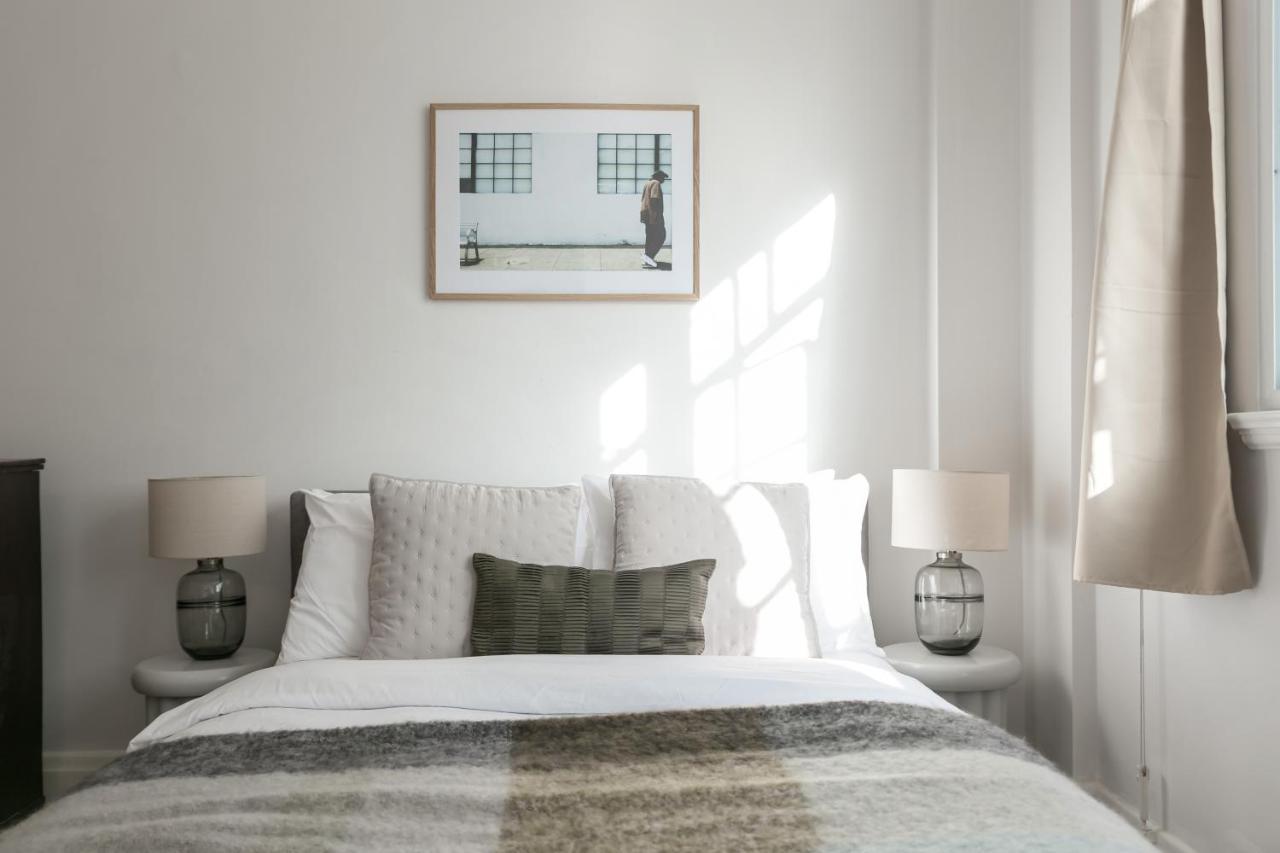 Beautifully Presented Centrally Located Studio Apartment Londra Exterior foto